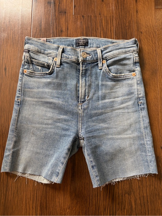 Citizens Of Humanity Pants - Citizens Of Humanity light blue denim shorts with silver button